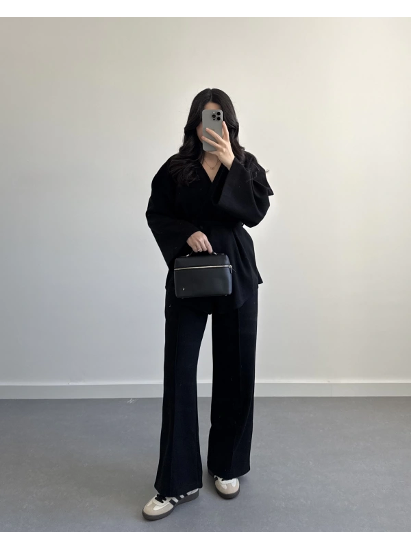 SİYAH KRUVAZE YAKA BELİ KUŞAKLI TAKIM