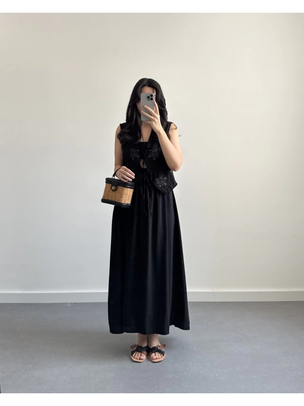 SİYAH NAKIŞLI YELEKLİ ETEK TAKIM