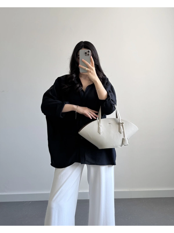 Siyah tensel gömlek