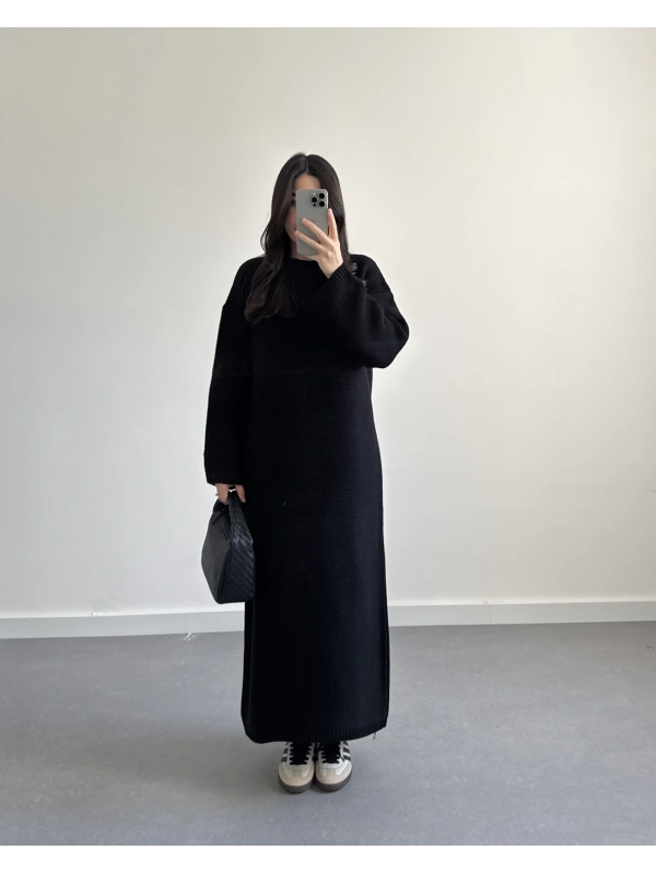 SİYAH UZUN TRİKO ELBİSE