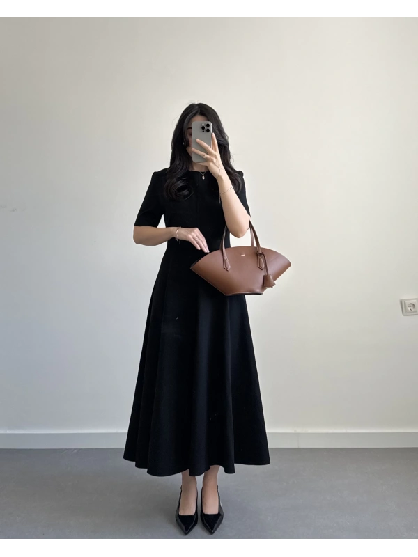 SİYAH ZR MODEL GODELİ MİDİ BOY ELBİSE