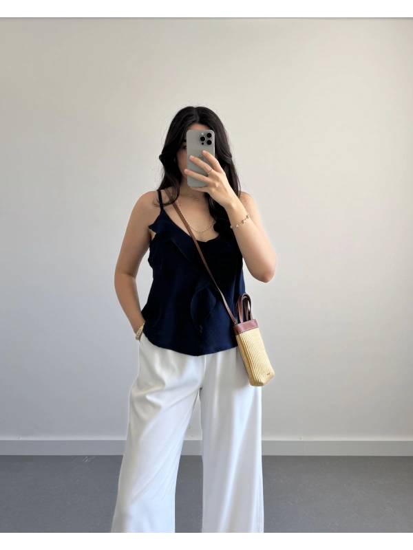 TWİLA ÖNÜ FIRFIRLI ASKILI BLUZ LACİVERT