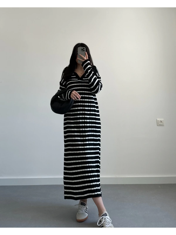 UZUN TRİKO SİYAH-BEYAZ ELBİSE