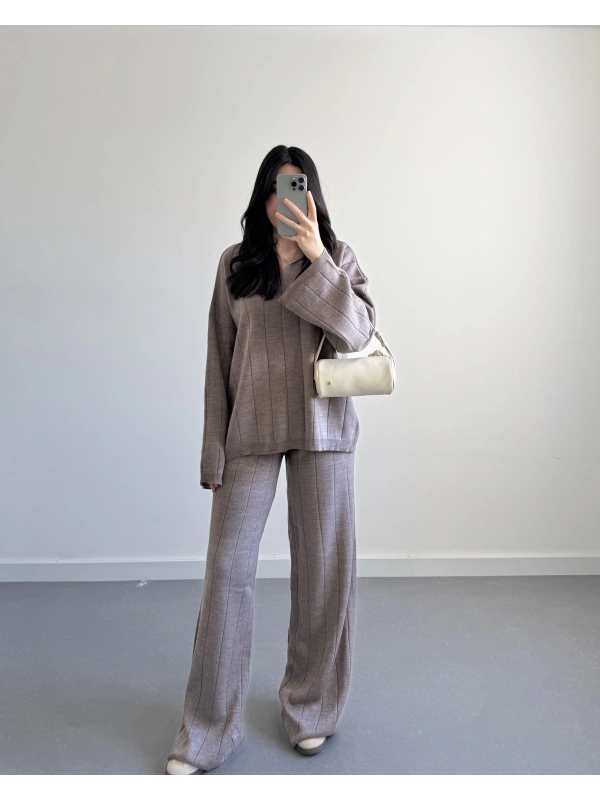 V YAKA TRİKO TAKIM VİZON