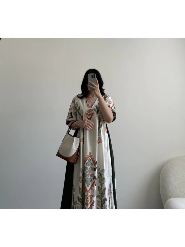 Yeşil keten V yaka elbise