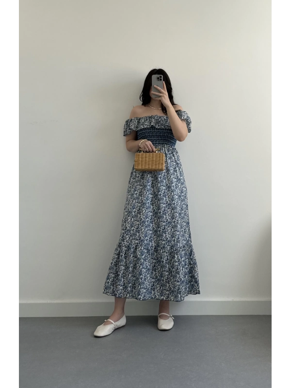 ZR açık Mavi çiçekli Madonna yaka elbise