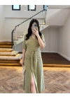 YEŞİL ÖNÜ DÜĞMELİ KUŞAKLI TENSEL ELBİSE -5062