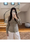 HAKİ YANDAN BÜZGÜ DETAY MODAL GÖMLEK-2283