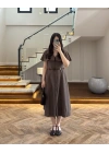KAHVE VOLAN DETAY ELBİSE-2370