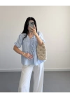 BEBE MAVİ ÖNDEN BÜZGÜLÜ YARIM KOL BLUZ