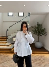 BEYAZ BAĞCIKLI DİK YAKA GÖMLEK-5566