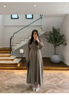 HAKİ PİLE DETAYLI KEMERLİ ELBİSE -2416