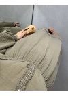 HAKİ ZIMBA DETAYLI SIRTI BAĞLAMALI MÜSLİN ELBİSE