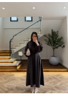 KAHVE FULAR DETAY ELBİSE -2348