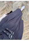 KAHVE KRUVAZE YAKA KEMER DETAY ELBİSE -4094