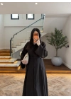 KAHVE PİLE DETAYLI KEMERLİ ELBİSE -2416