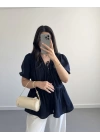 LACİVERT ÖNDEN BÜZGÜLÜ YARIM KOL BLUZ