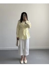 MAVE KURUVAZE BELİ KUŞAKLI GÖMLEK SARI