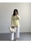 MAVE KURUVAZE BELİ KUŞAKLI GÖMLEK SARI