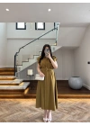 OLİVE DÜĞMELİ TOKA DETAY ELBİSE -3925