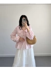 PEMBE ÇİZGİLİ BEBE YAKA PÜSKÜL BLUZ