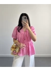 PEMBE ÖNDEN BÜZGÜLÜ YARIM KOL BLUZ