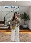 SARI ÇİZGİLİ BELDEN BÜZGÜLÜ BLUZ-EU5234