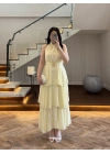SARI KEMERLİ KAT KAT ELBİSE -4098