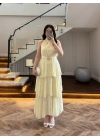 SARI KEMERLİ KAT KAT ELBİSE -4098