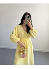 SARI KOLLARI NAKIŞLI MÜSLİN ELBİSE