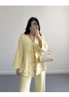 SARI TAŞ VE ÇİÇEK BASKILI KİMONO TAKIM