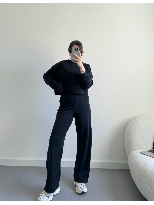 Nomi orjinal marka takım