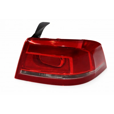 STOP LAMBASI LEDSİZ SAG PASSAT 2012>> 3AE945096F