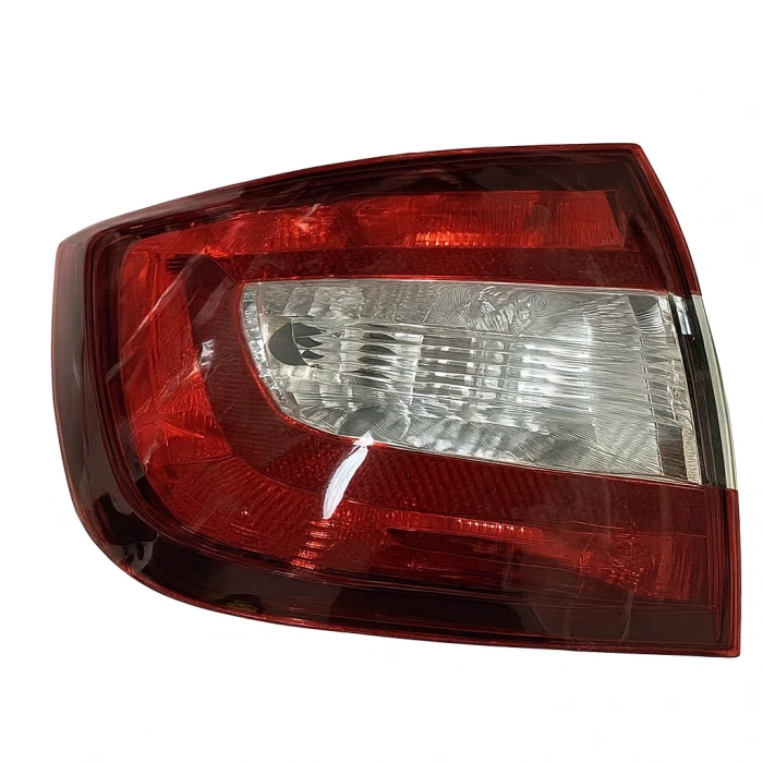 ARKA STOP LAMBASI KARARTMALI SOL RAPİD 2013>> 5JH945111A