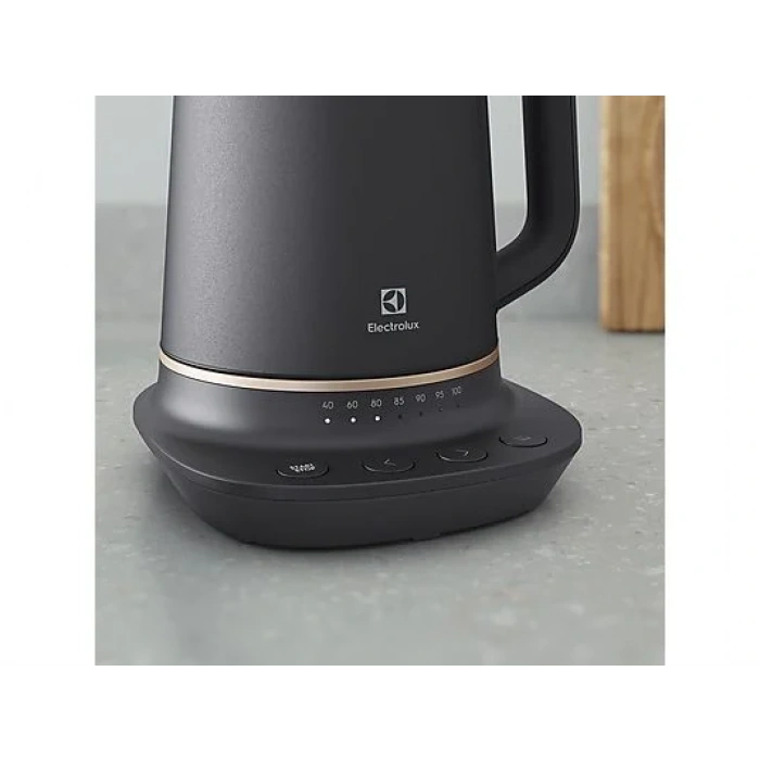 ELECTROLUX E7K1-6BP 2400W Su Isıtıcı Siyah İnci