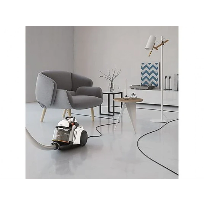 ELECTROLUX EUFC8ALRGY Ultra Flex Toz Torbasız Elektrikli Süpürge Beyaz