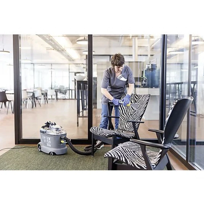 KARCHER Puzzi 8/1 C Halı Koltuk Yıkama Makinesi Gri