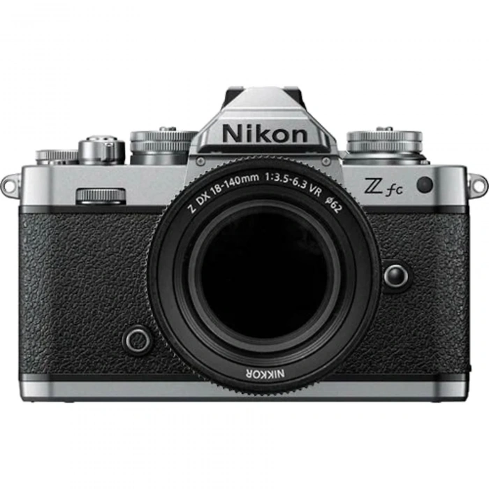 NIKON Z fc + Nikkor Z DX 18-140 VR Aynasız Fotoğraf Makinesi Siyah