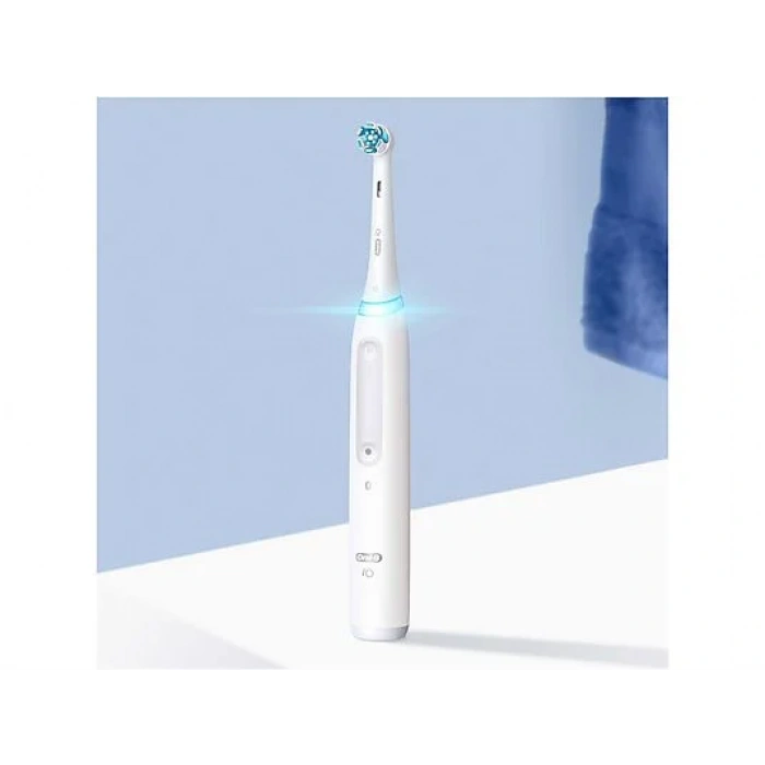 ORAL B iO 4 Şarjlı Diş Fırçası Beyaz Seyahat Kabı