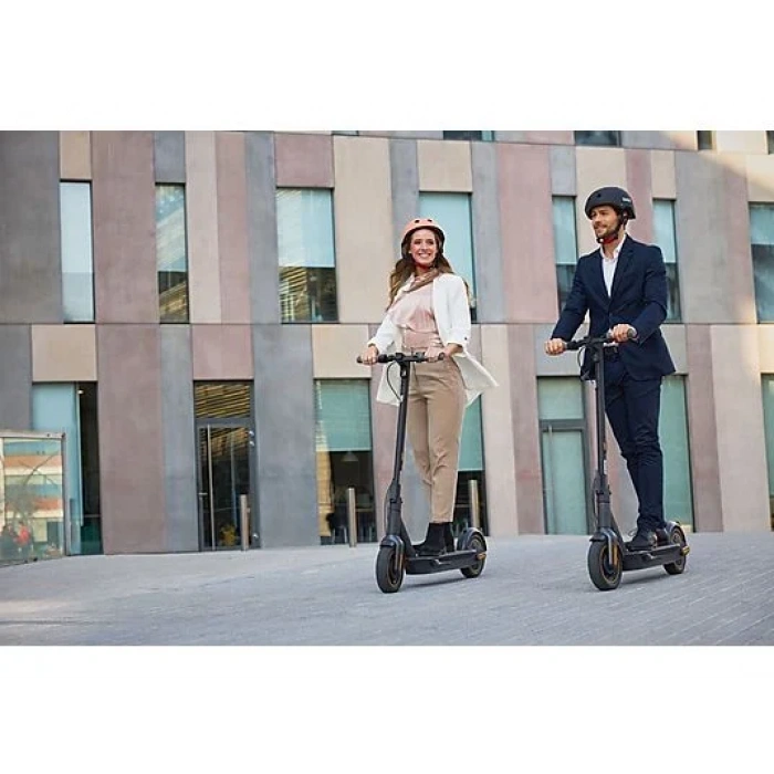 SEGWAY Ninebot KickScooter MAX G30E II Elektrikli Scooter Siyah
