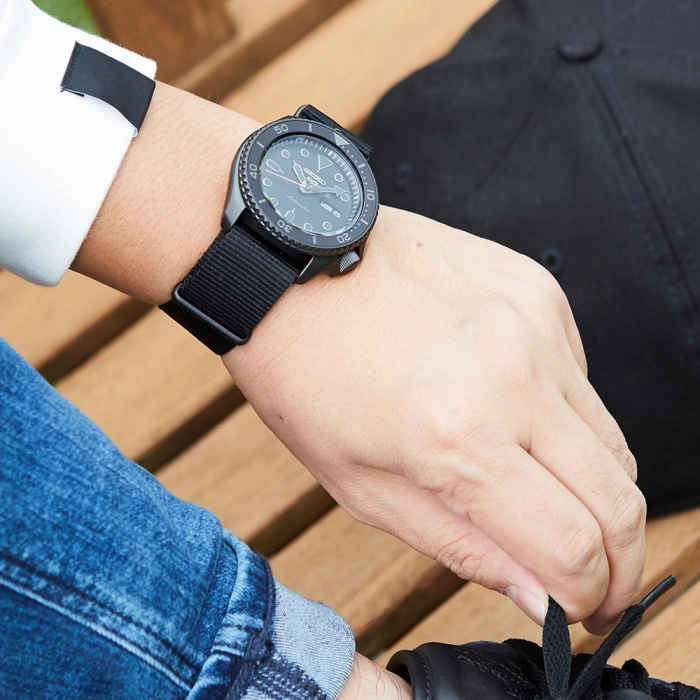 Seiko 5 S5-SRPD79K Erkek Kol Saati