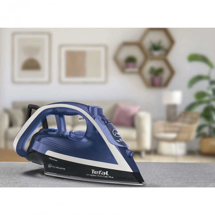 TEFAL FV6846 Ultragliss Plus Buharlı Ütü Mavi