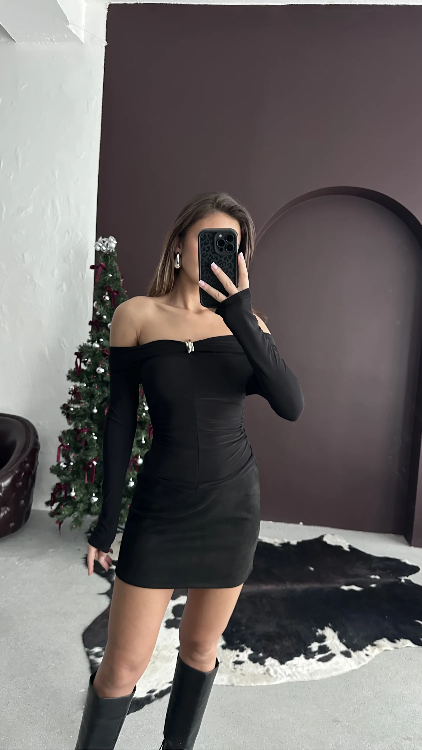 AKSESUAR DETAYLI BLUZ