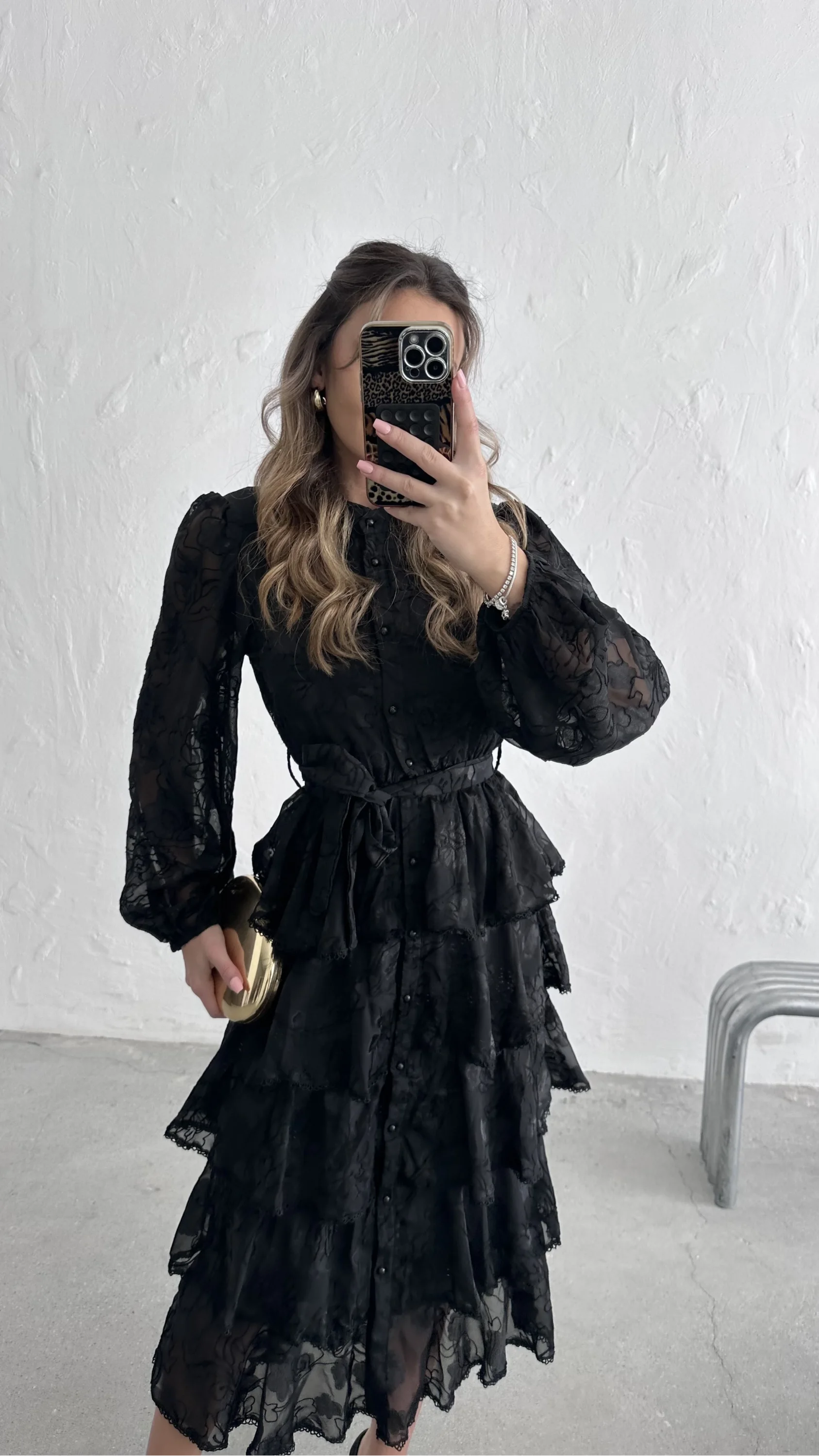 NAKIŞ İŞLEMELİ ELBİSE