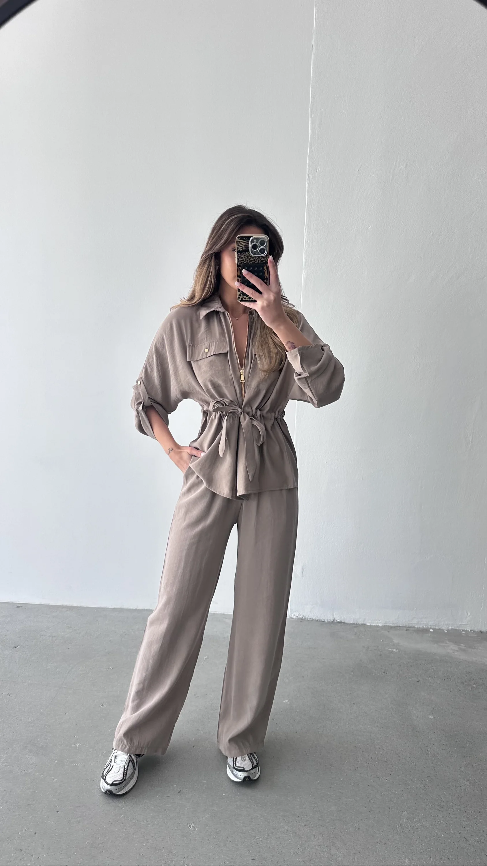 BELİ BÜZGÜLÜ TAKIM