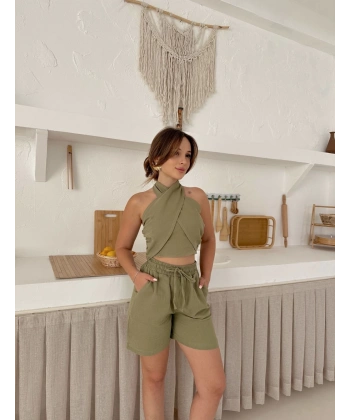 Boyundan bağlamalı keten şortlu takım