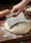 Paslanmaz Çelik Ölçü Rehberli Hamur Kesici & Hamur Şekillendirici Spatula (11x14 cm)
