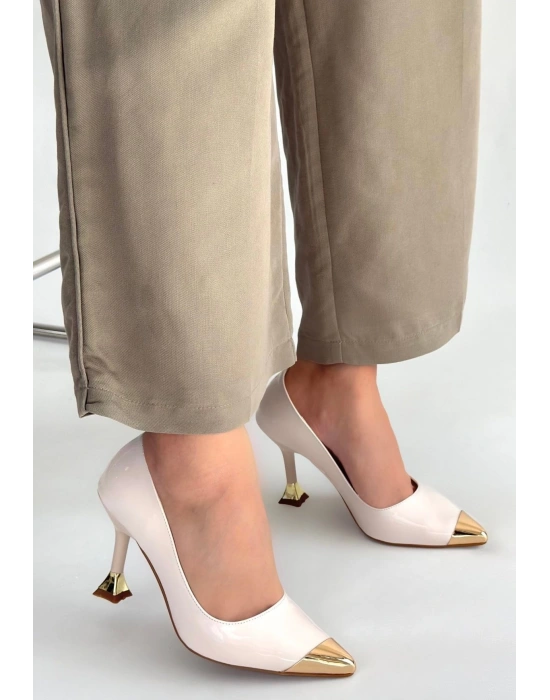 Artem Bej Rugan Topuklu Ayakkabı