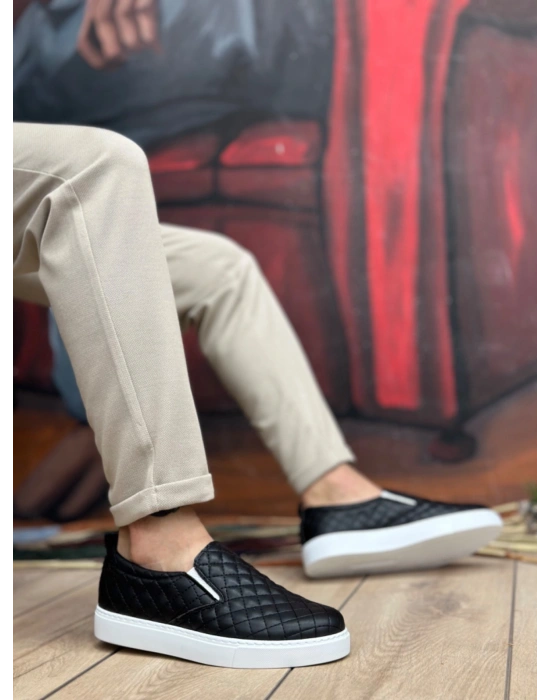 BA0353 Bağcıksız Kapitone Siyah Beyaz Taban Günlük Erkek Ayakkabı