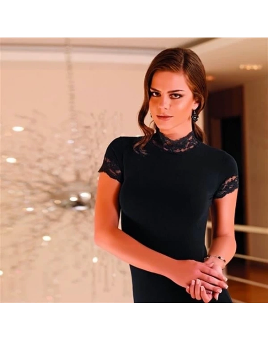 Berrak Kadın Dantelli Kısa Kollu Elastan Bluz 2144